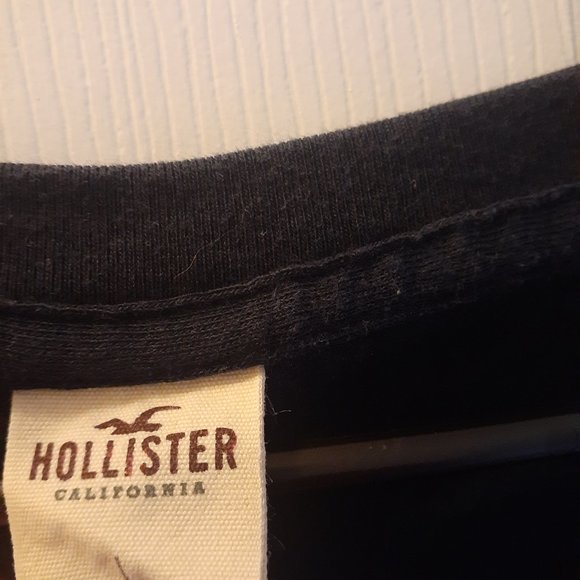 Juniors/ womens size large Hollister shirt - Picture 3 of 4